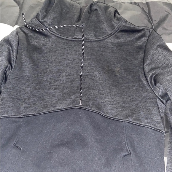 Under armor hoodie - Picture 1 of 1